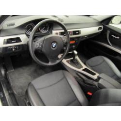 BMW 320d Aut Touring -10
