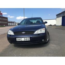 Ford Mondeo -01
