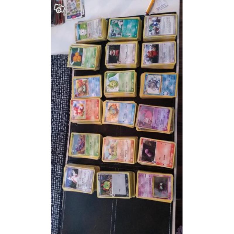 Samlarkort/ spelkort pokemonkort 900 styck
