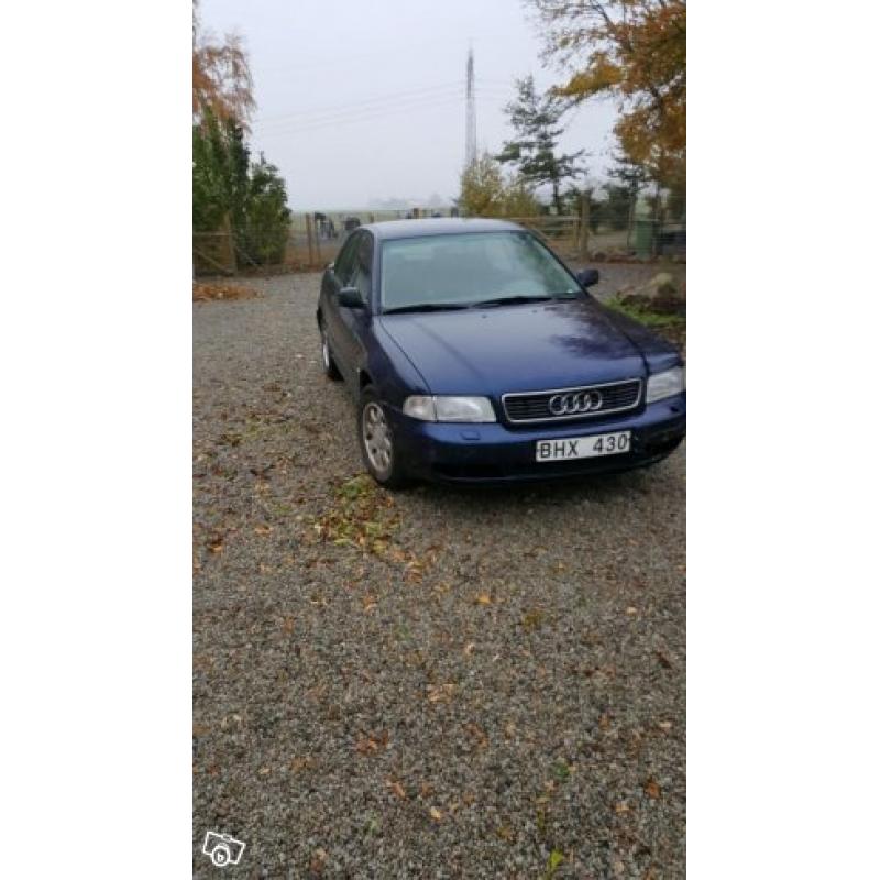Audi A4 1,8 -95